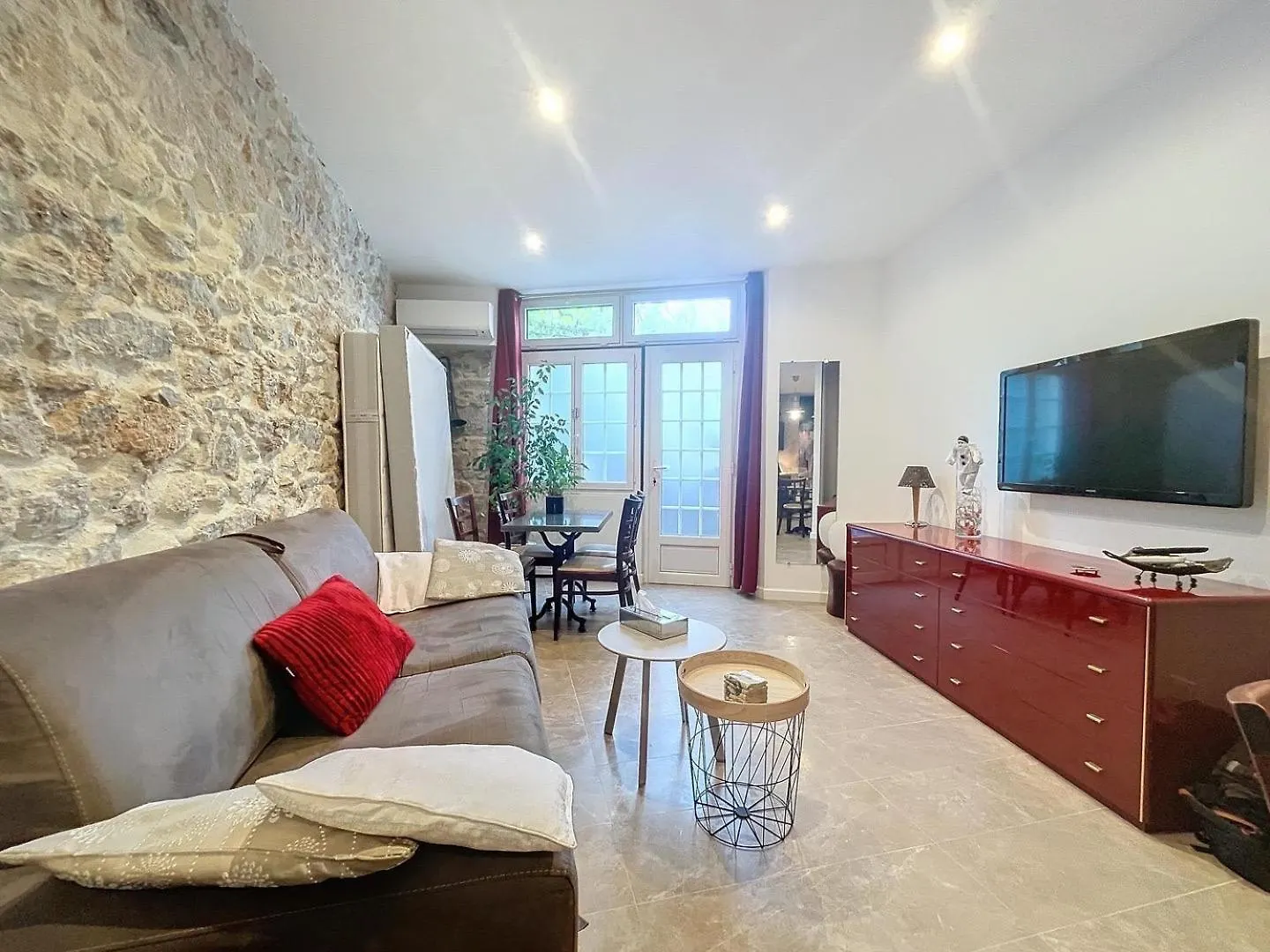 A 1Km Plage Du Midi Et Palais Des Festivals - Appartement Centre Cannes Avec Cour Exterieur Privee アパート