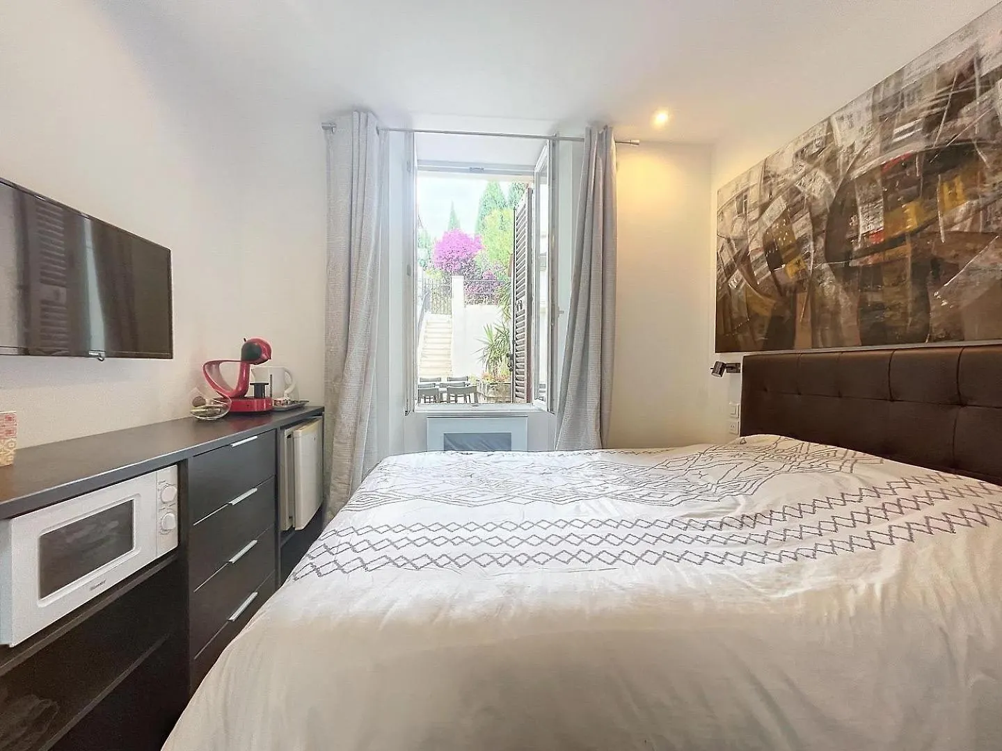 A 1Km Plage Du Midi Et Palais Des Festivals - Appartement Centre Cannes Avec Cour Exterieur Privee
