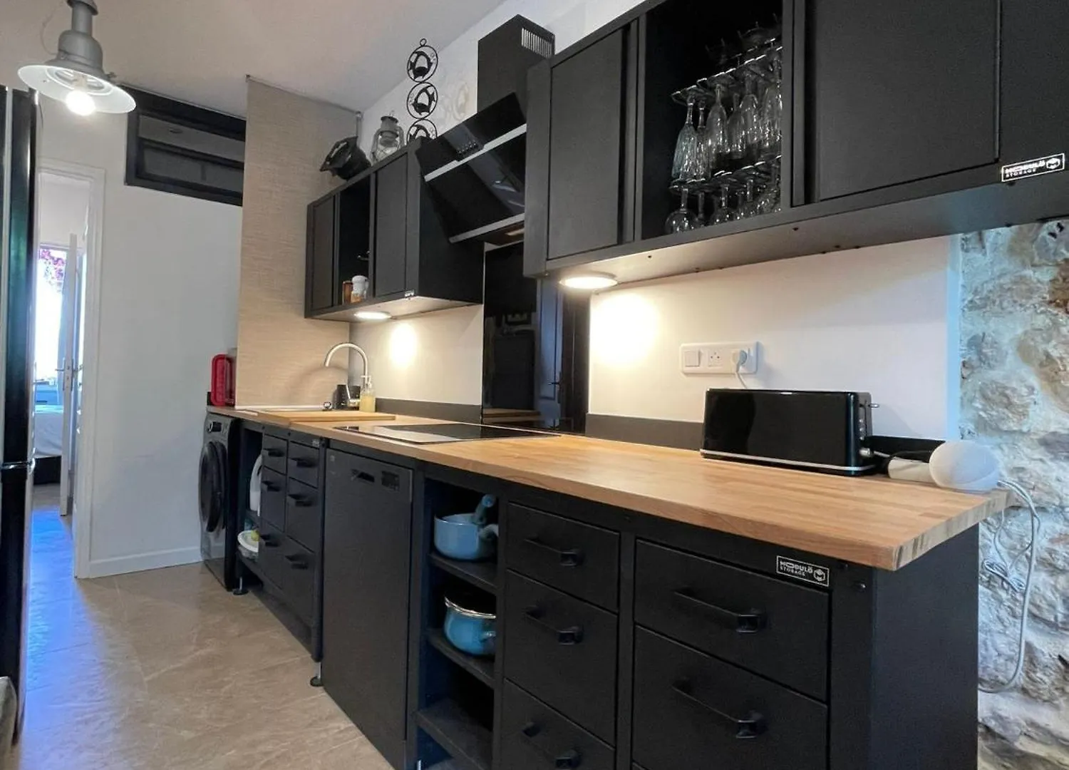 A 1Km Plage Du Midi Et Palais Des Festivals - Appartement Centre Cannes Avec Cour Exterieur Privee Apartment